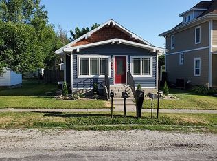 304 E Main St, Colfax, IL 61728