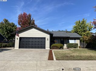 1103 E 2nd Ave, Sutherlin, OR 97479