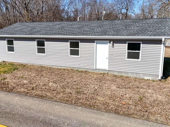 408 E 2nd St, La Center, KY 42056