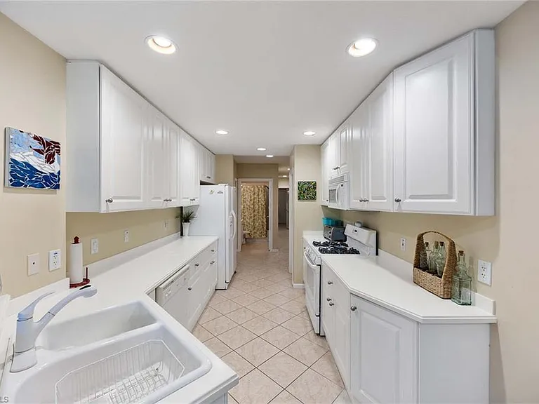 3955 Deer Crossing Ct #103 — Photo 14
