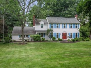 3528 North Dr, Bethlehem, PA 18015