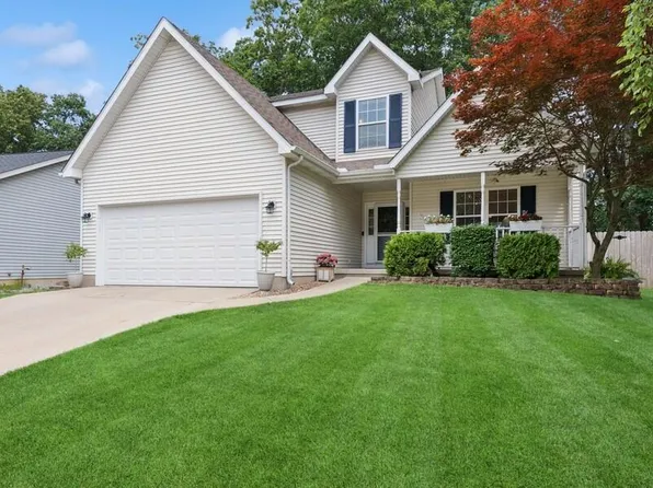 802 Galway Dr, Valparaiso, IN 46385