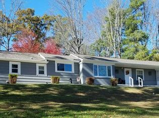 247 School Rd E, Asheville, NC 28803