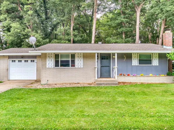2916 Elmwood St, Portage, IN 46368
