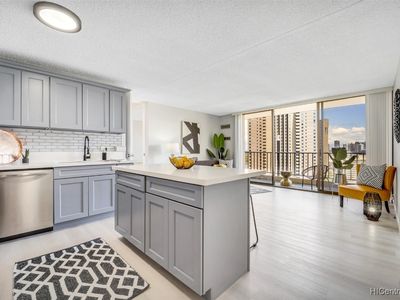 411 Hobron Ln APT 2204, Honolulu, HI, 96815
