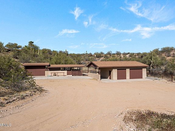 3rd image of 1125 N MUSTANG Trail