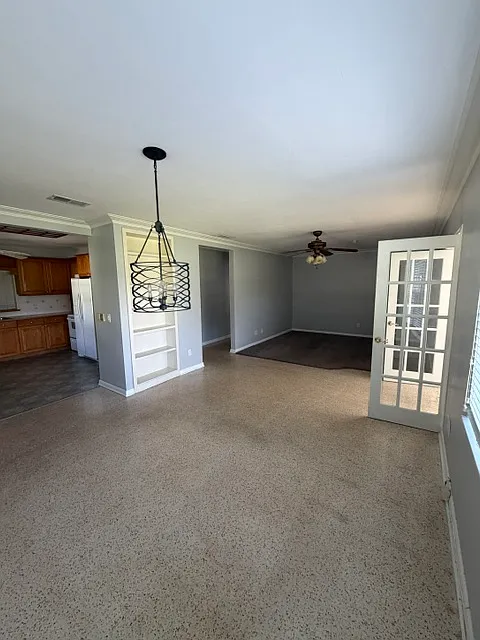 2 bed, 1600 sqft, $2,000 — Photo 3