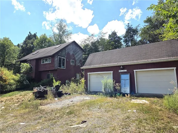 853 Hartwood Rd NW, Dellroy, OH 44620