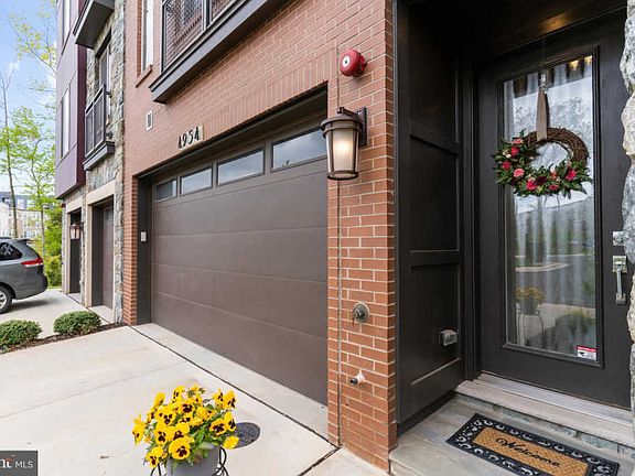 3rd image of 4954 Trail Vista Ln