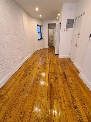 Rented by Point NYC | media 6