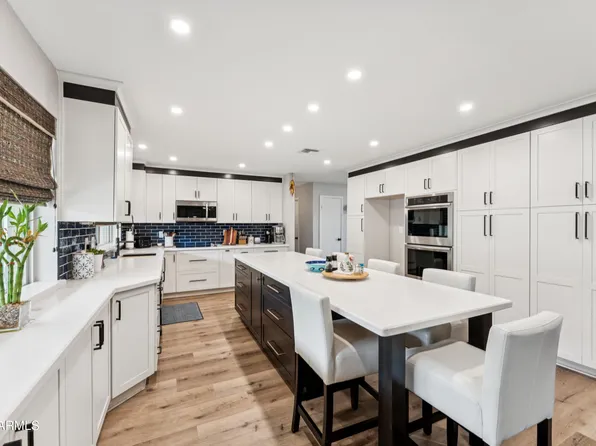 2715 E SIERRA Street, Phoenix, AZ 85028