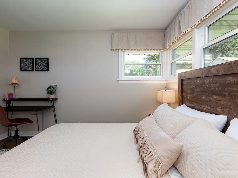 311 N Patton Ave — Photo 55