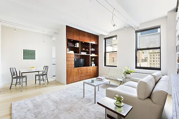 Sold by Stribling | media 21