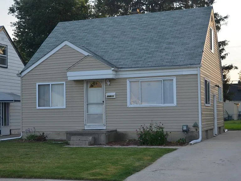 29831 Quinkert St — Photo 1