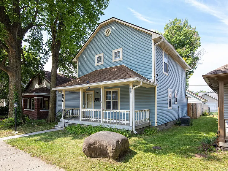 936 Camp St — Photo 3