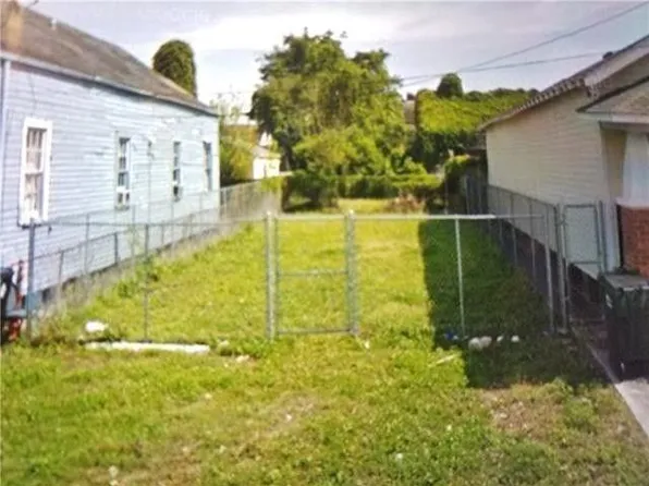 2314 S Claiborne Ave, New Orleans, LA 70113