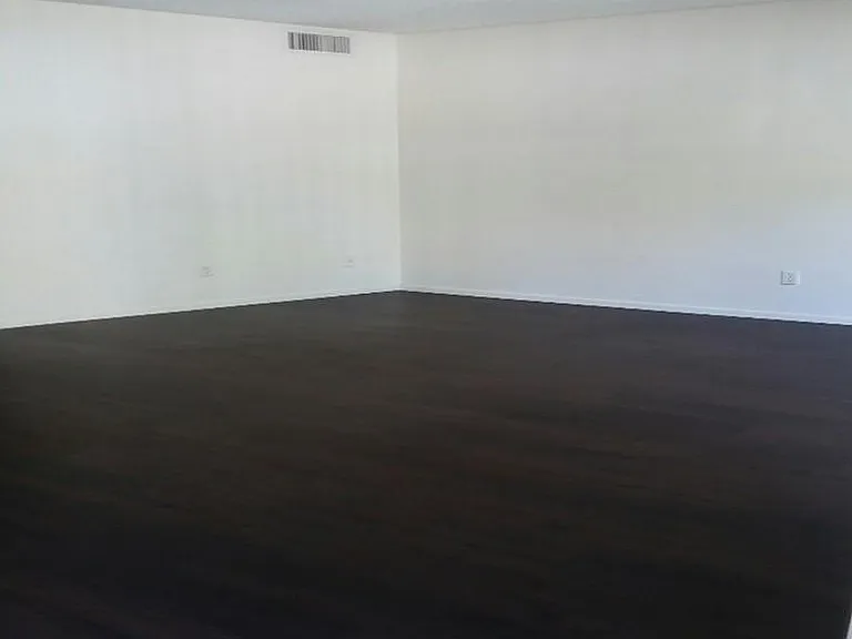 Eastridge Apartments — Photo 29