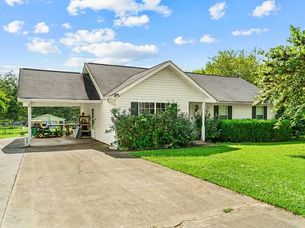 121 Buck Blvd SE, Calhoun, GA 30701