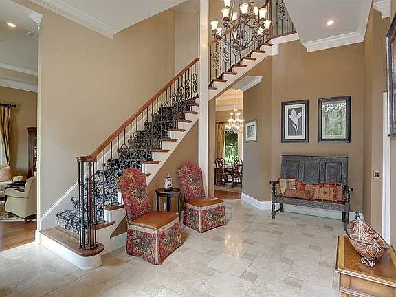 3rd image of 22 Heron St