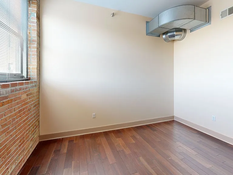 427 Pershing Ave — Photo 43