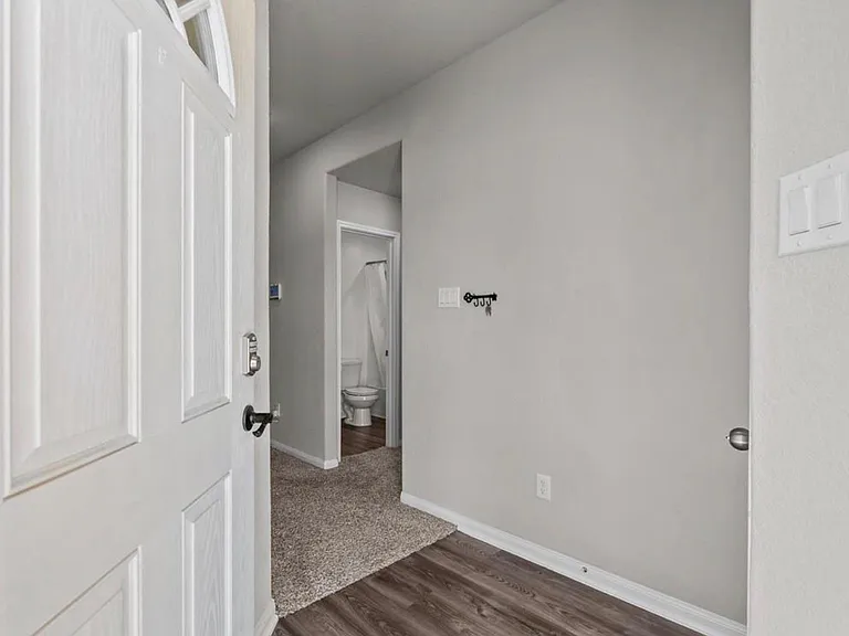 5339 Cj Walker Ln — Photo 3