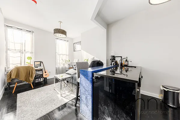 Rented by Rennit Inc. | media 2