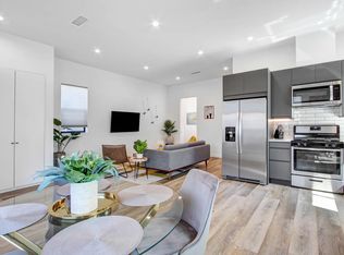 19537 Hartland St, Reseda, CA 91335