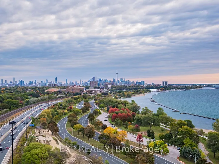 1900 Lake Shore Blvd W #LPH07 — Photo 24