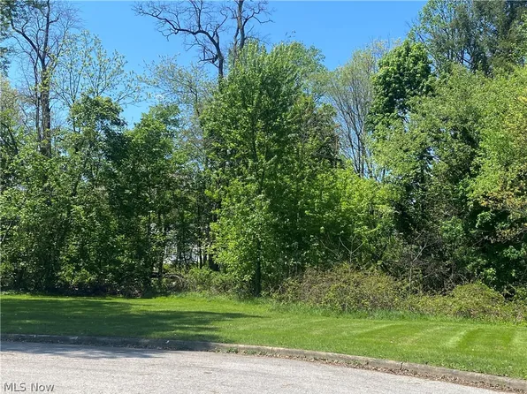 Homewood Pl, Salem, OH 44460