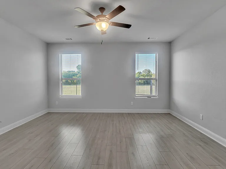 1708 Stillwater Dr — Photo 23