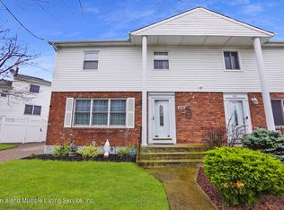 340 Woodrow Rd, Staten Island, NY 10312