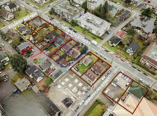 415 7th St, New Westminster, BC V3M3L2