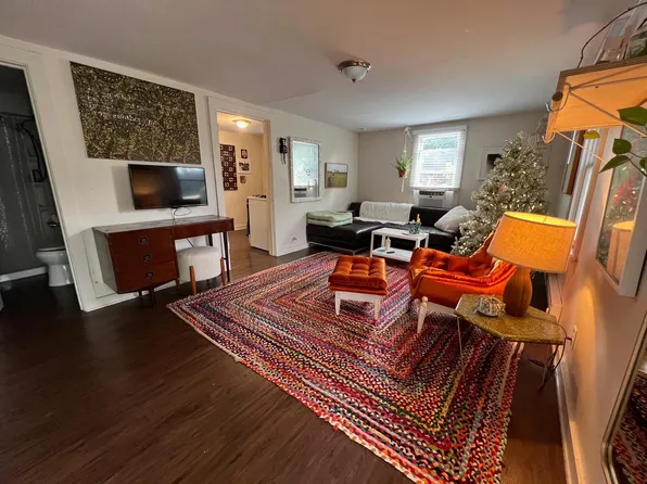 2008 New York Ave APT B, Austin, TX 78702