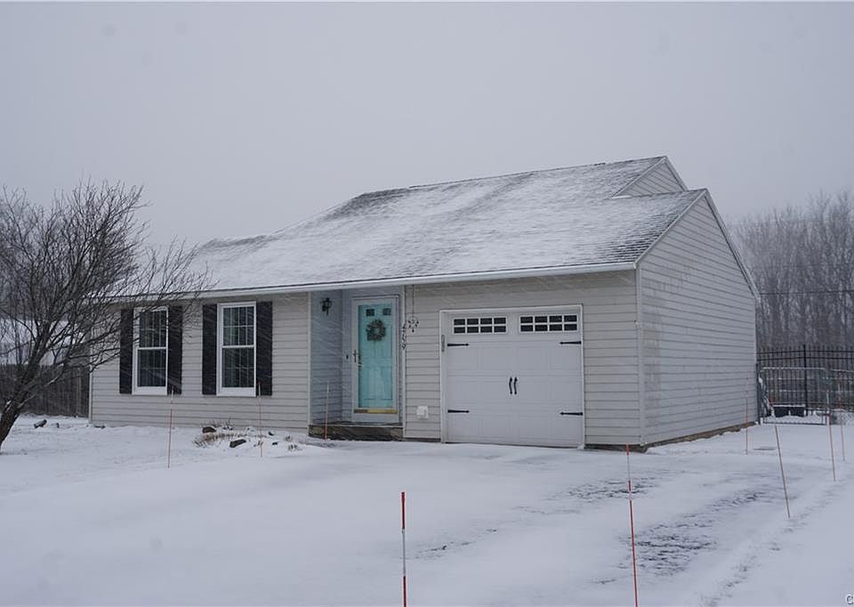 1st image of 4759 New Hope N