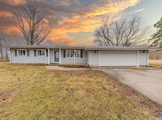 3569 W 1500 S, Kentland, IN 47951