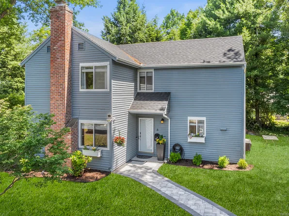 6 Mathers Crossing #6, Simsbury, CT 06070