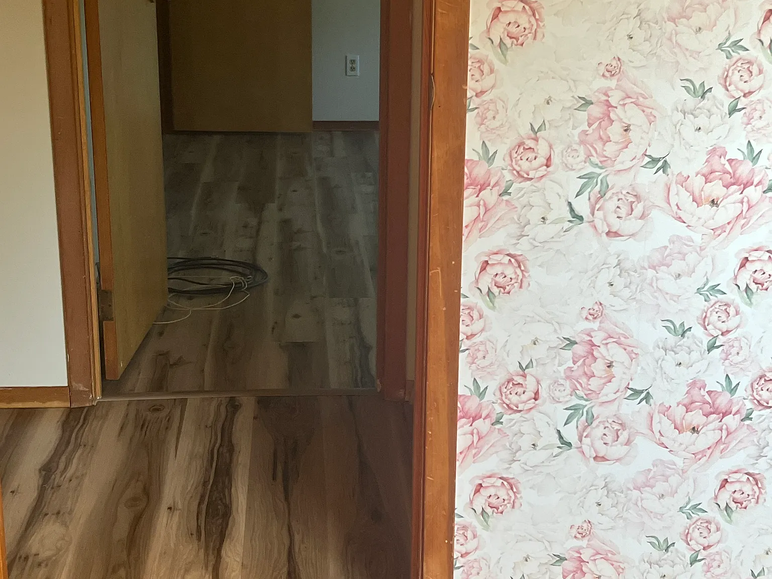 3 bed, 2.5 bath, 2500 sqft, $2,100 — Photo 4