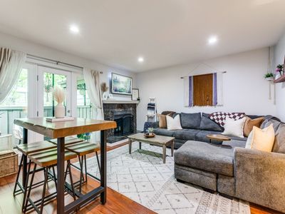 7700 Meadow Rd #212, Dallas, TX, 75230