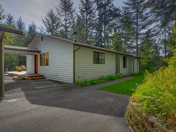 3rd image of 25276 Chris Ln NE