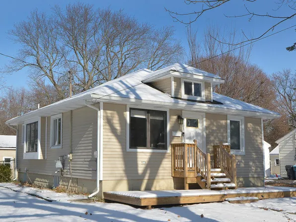 2103 Miles Ave, Kalamazoo, MI 49001