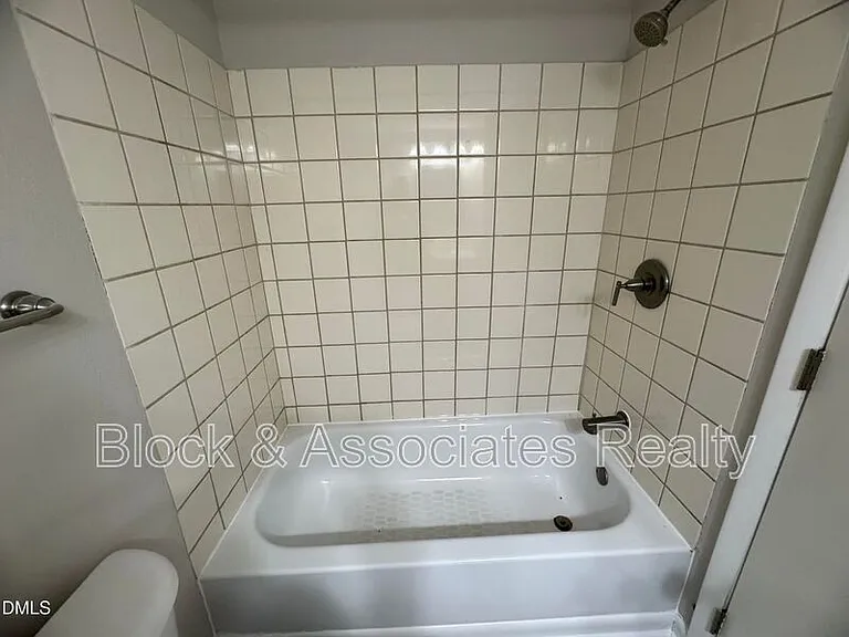 533 Pine Ridge Pl — Photo 11