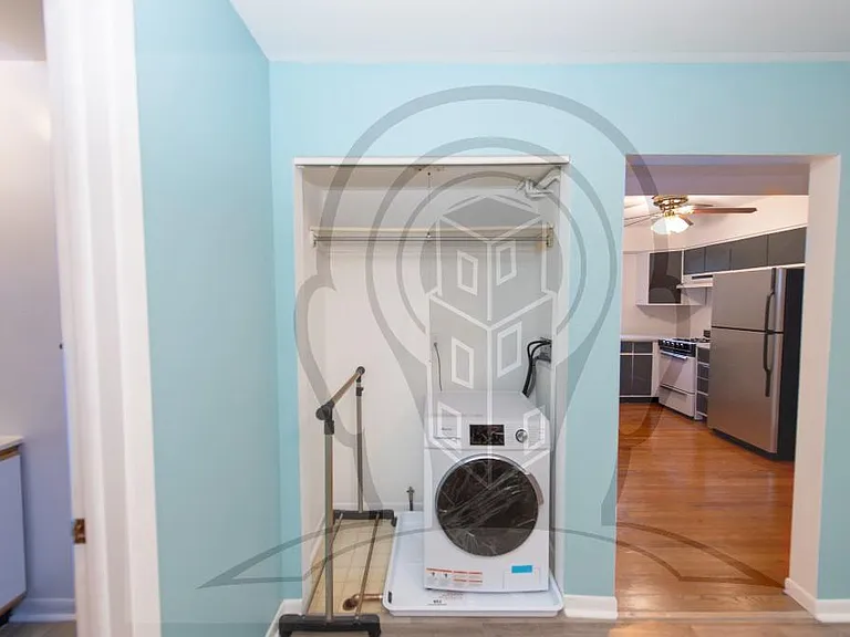 5222 W Belmont Ave #2R — Photo 5