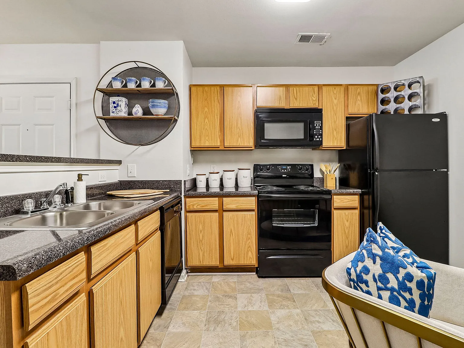 Deer Meadow Village — Photo 3