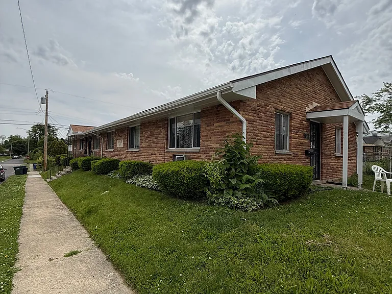 1918 Della Dr #MAIN — Photo 15
