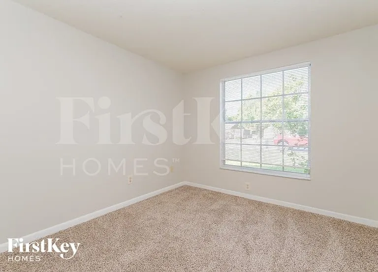 1007 Coldstream Ct — Photo 10