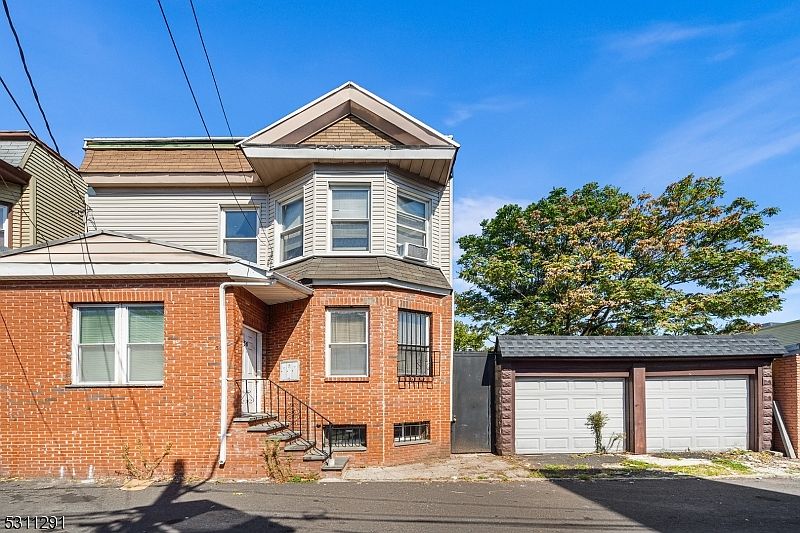 1st image of 56-58 Cortland Pl