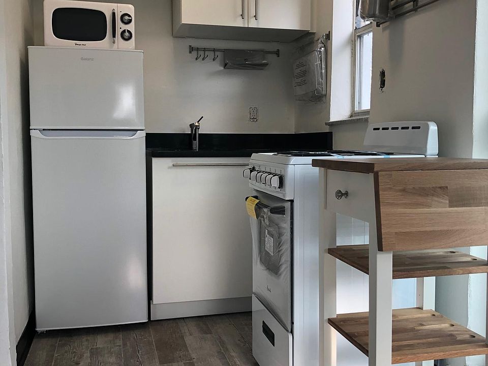1st image of 920 2nd St N #928-4