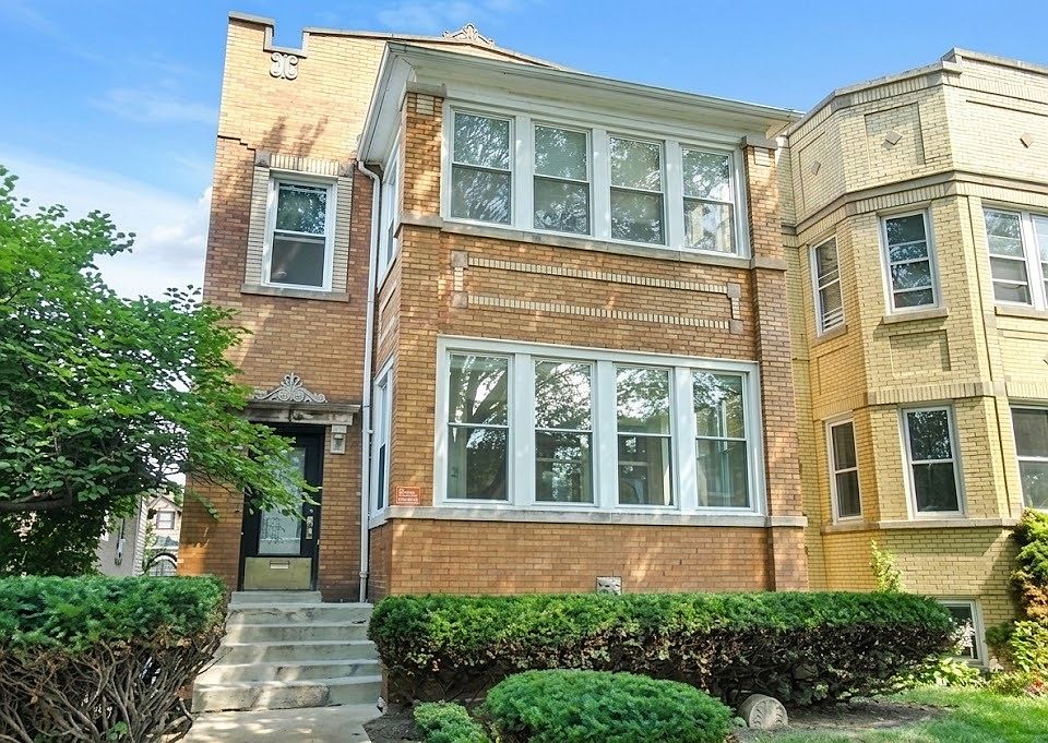 1st image of 4112 W Wellington Ave