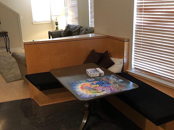 3rd image of 4441 Burbank Dr APT 401