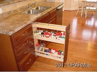 5th image of 1426 Devon Dr